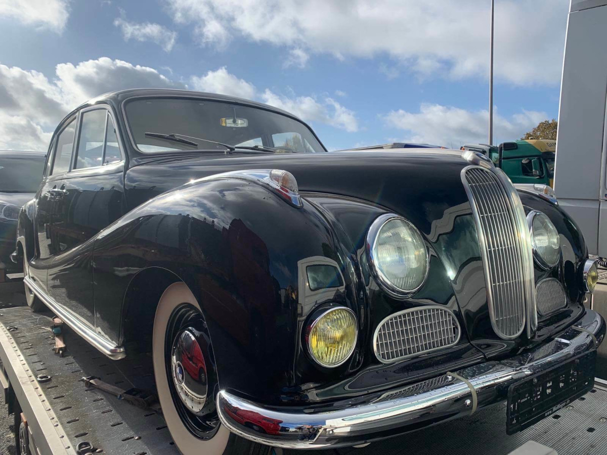 Oldtimer car on trailer